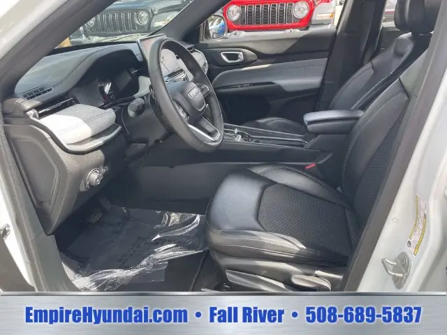 2024 Jeep Compass - $19,190
