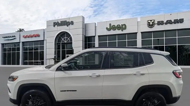 2026 Jeep Compass Latitude Altitude