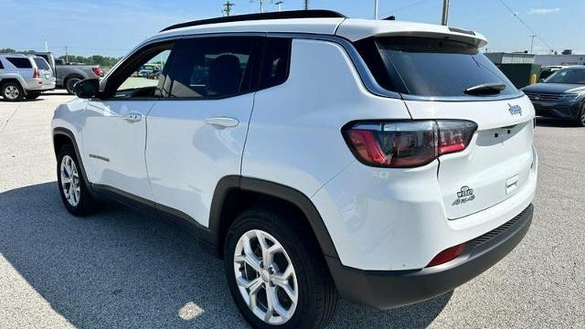 2024 Jeep Compass Altitude