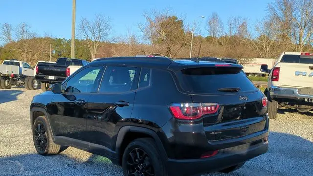 2026 Jeep Compass Latitude Altitude