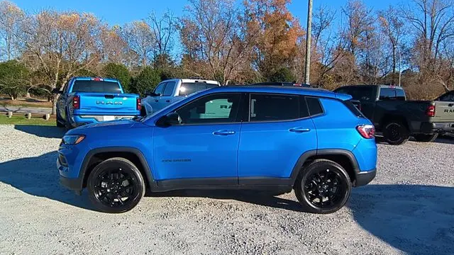 2026 Jeep Compass Latitude Altitude