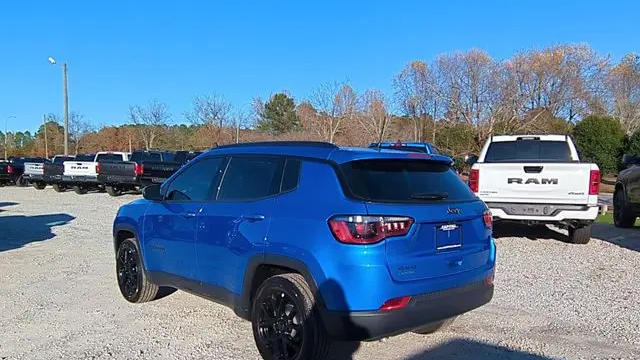 2026 Jeep Compass Latitude Altitude