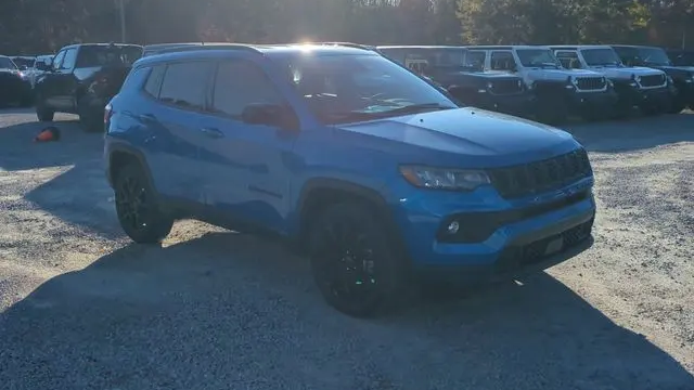2026 Jeep Compass Latitude Altitude