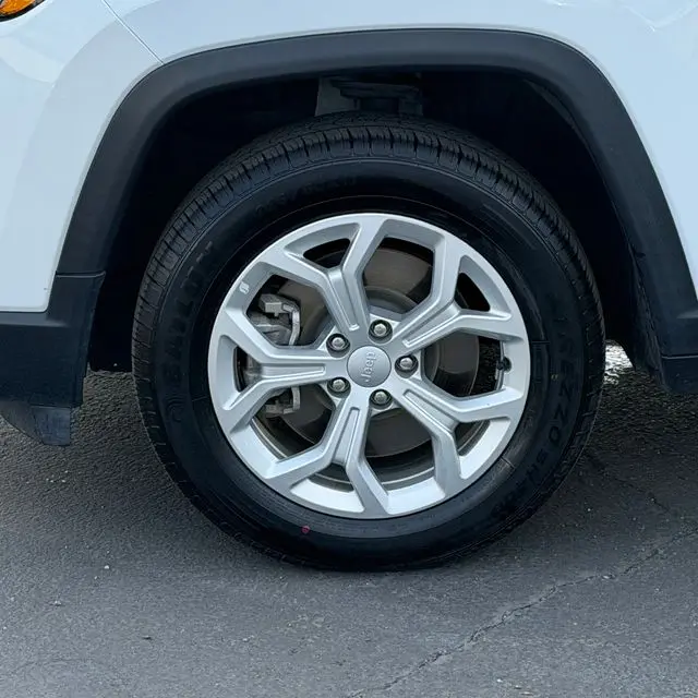 2024 Jeep Compass - $16,563