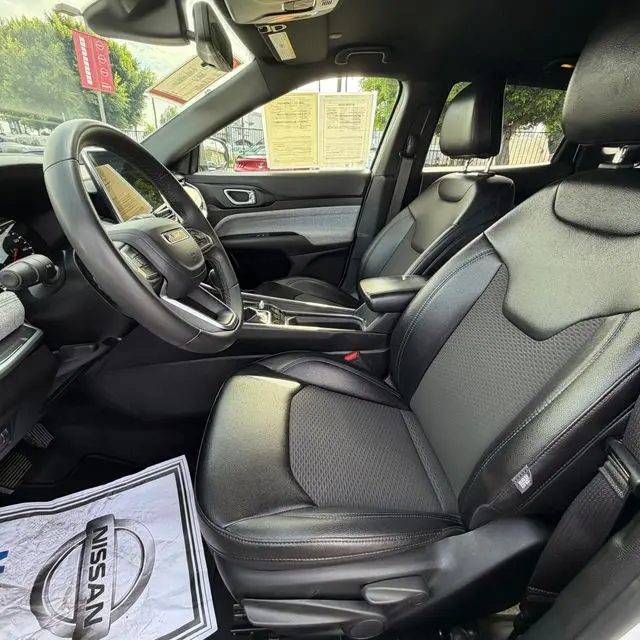 2024 Jeep Compass - $16,563