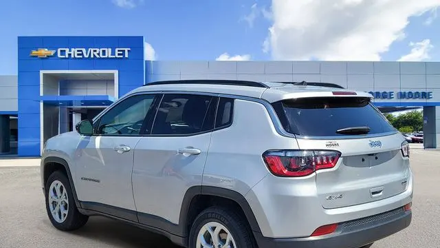2024 Jeep Compass Latitude