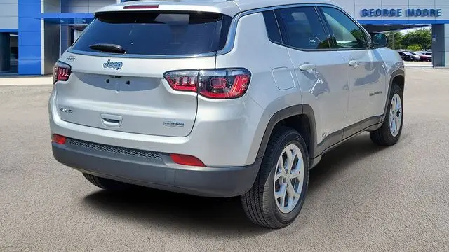 2024 Jeep Compass Latitude