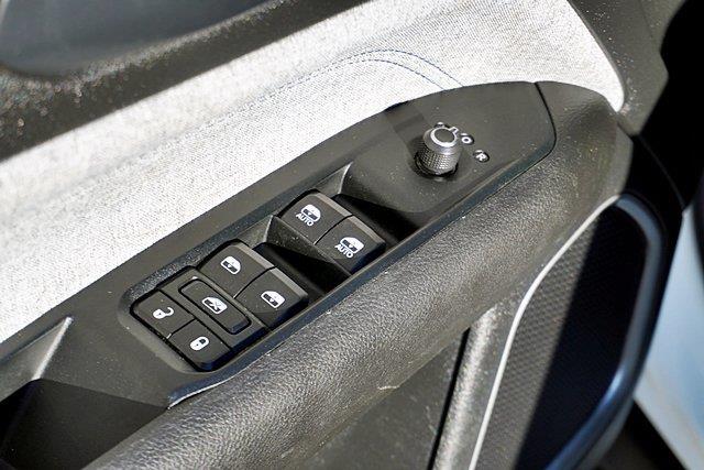 2024 Jeep Compass - $15,600