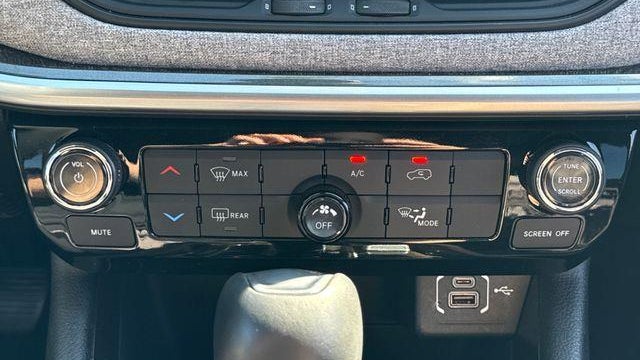 2024 Jeep Compass Altitude