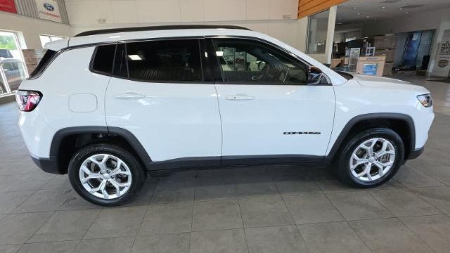 2024 Jeep Compass Altitude