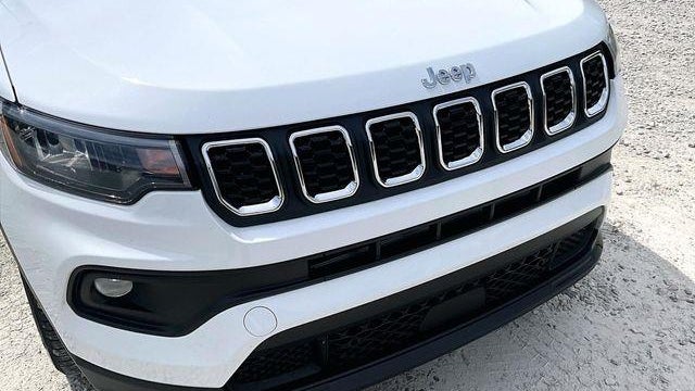 2024 Jeep Compass Altitude