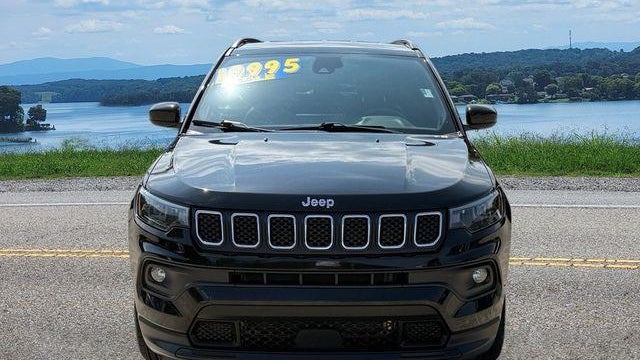 2024 Jeep Compass Altitude