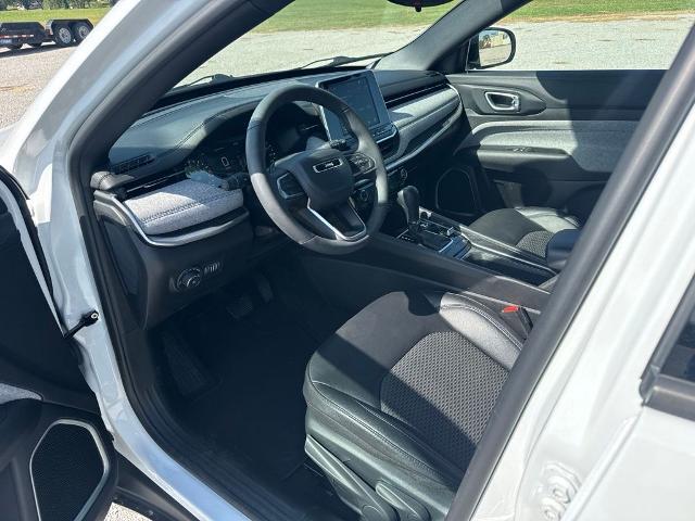 2025 Jeep Compass - $23,300