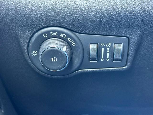 2025 Jeep Compass - $23,300