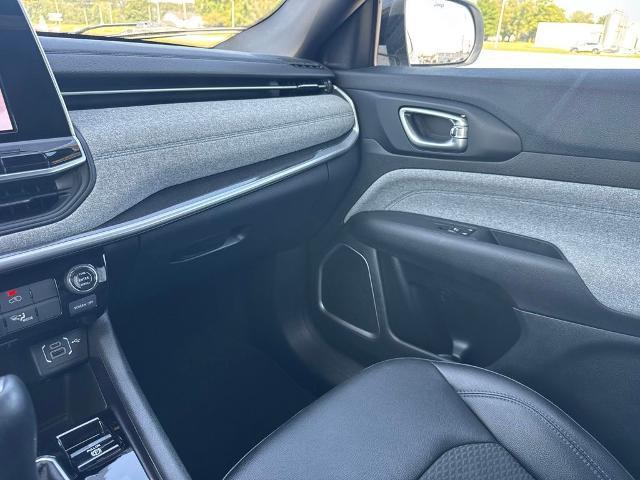 2025 Jeep Compass - $23,300