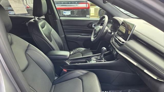 2023 Jeep Compass Altitude