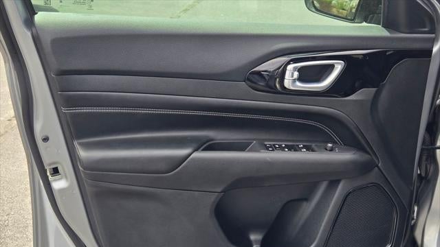 2023 Jeep Compass Altitude