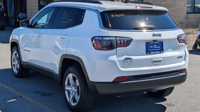 2024 Jeep Compass Altitude
