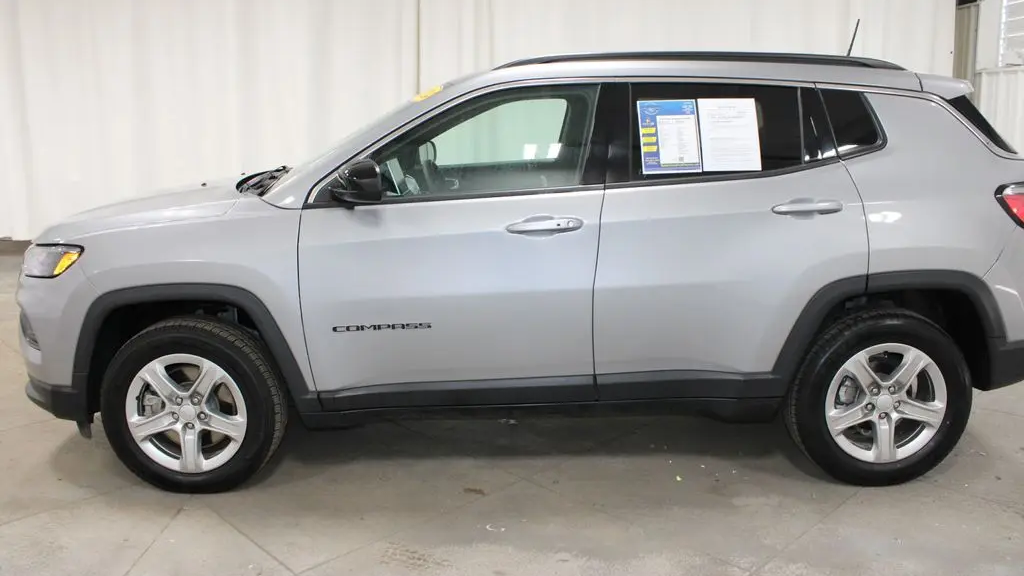 2024 Jeep Compass Altitude