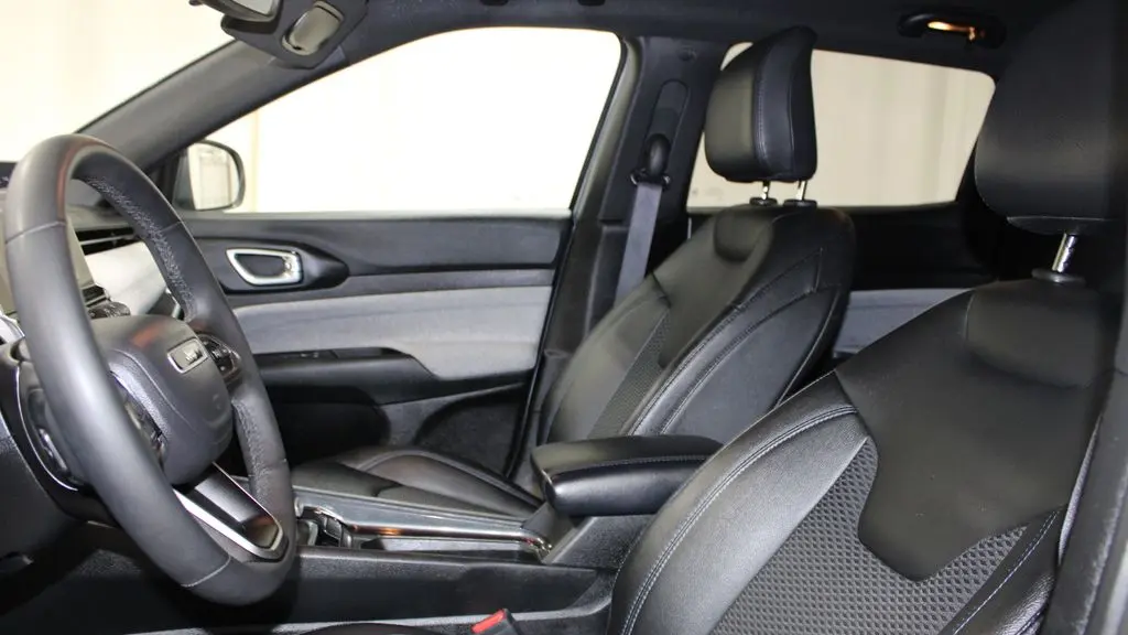 2024 Jeep Compass Altitude
