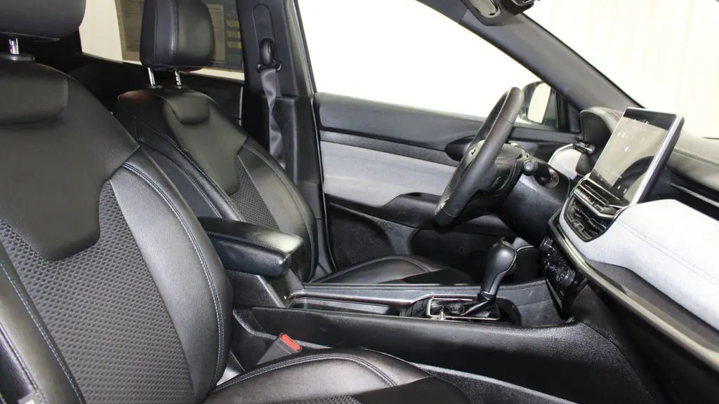 2024 Jeep Compass Altitude