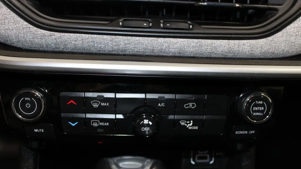 2024 Jeep Compass Altitude