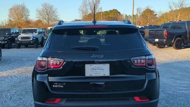 2026 Jeep Compass Latitude Altitude