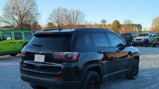 2026 Jeep Compass Latitude Altitude