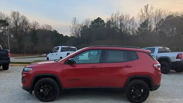 2026 Jeep Compass Latitude Altitude