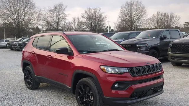 2026 Jeep Compass Latitude Altitude