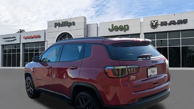 2026 Jeep Compass Latitude Altitude