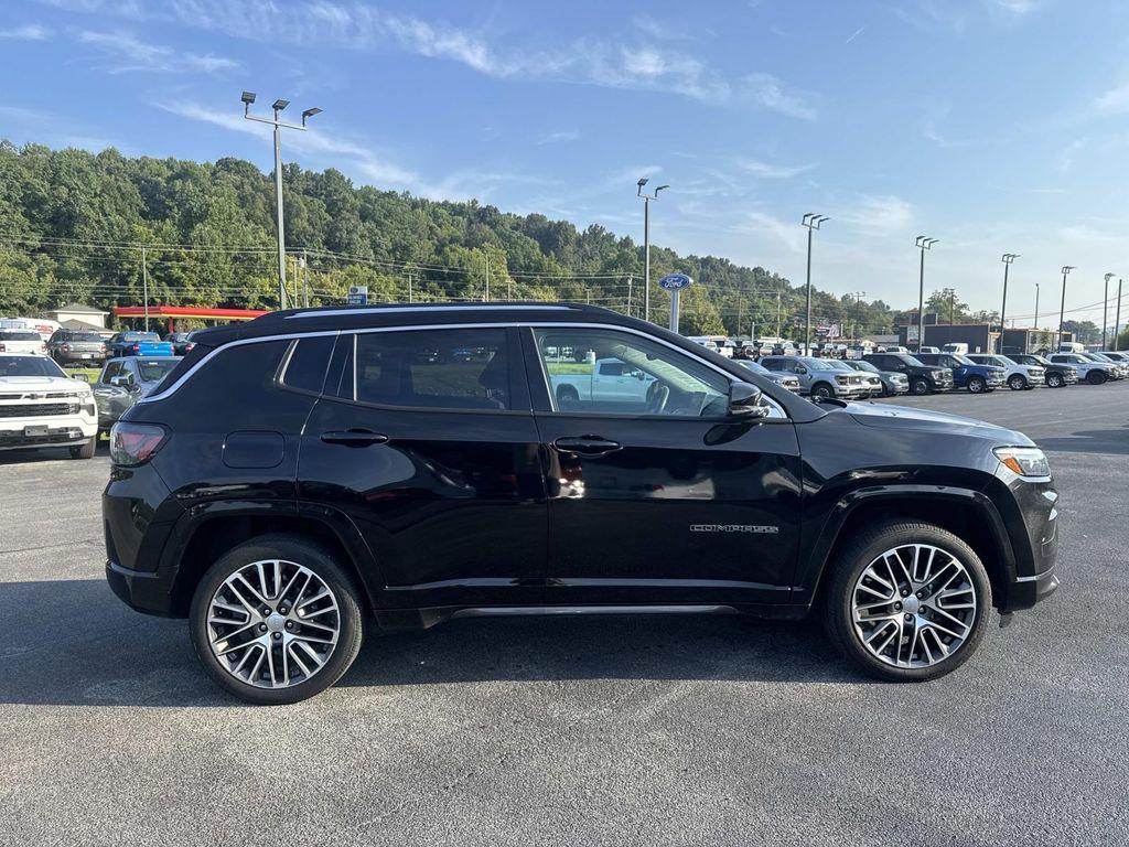 2022 Jeep Compass Limited — photo 1 of 12
