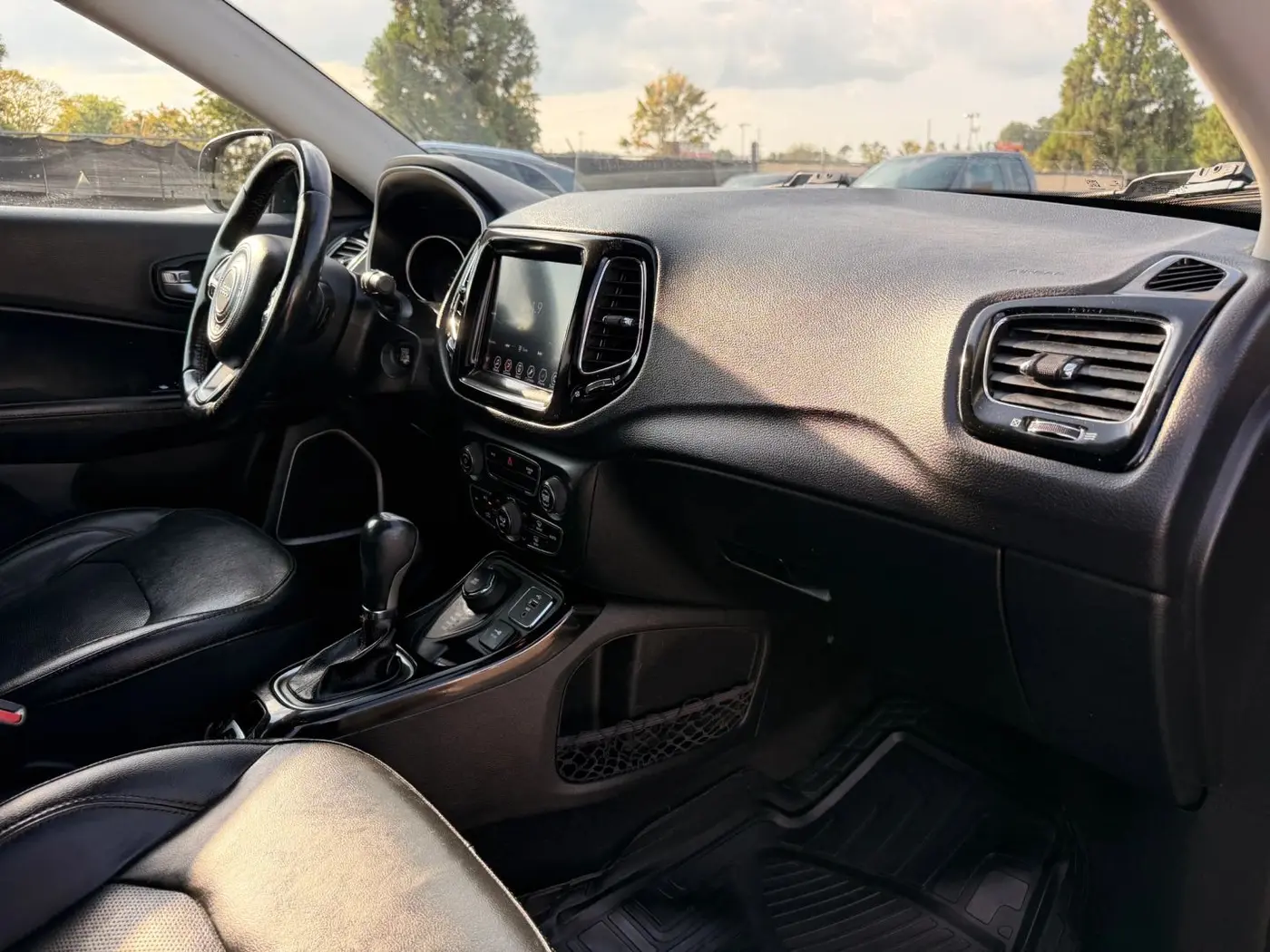 2018 Jeep Compass - $10,950