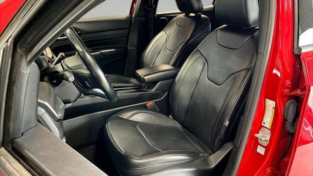 2022 Jeep Compass (Red) Edition