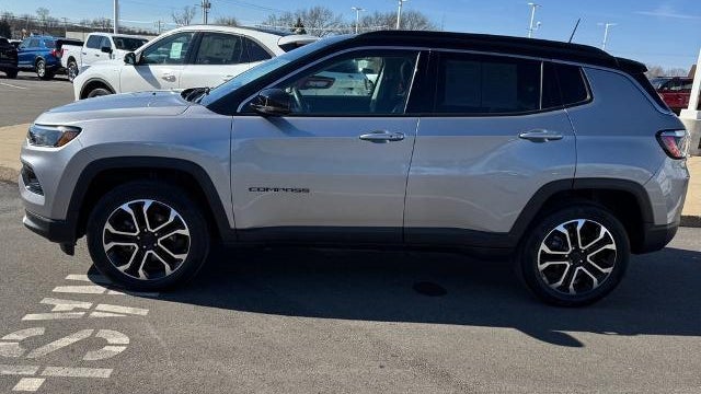 2022 Jeep Compass (Red) Edition