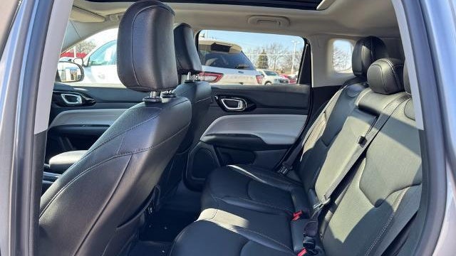 2022 Jeep Compass (Red) Edition