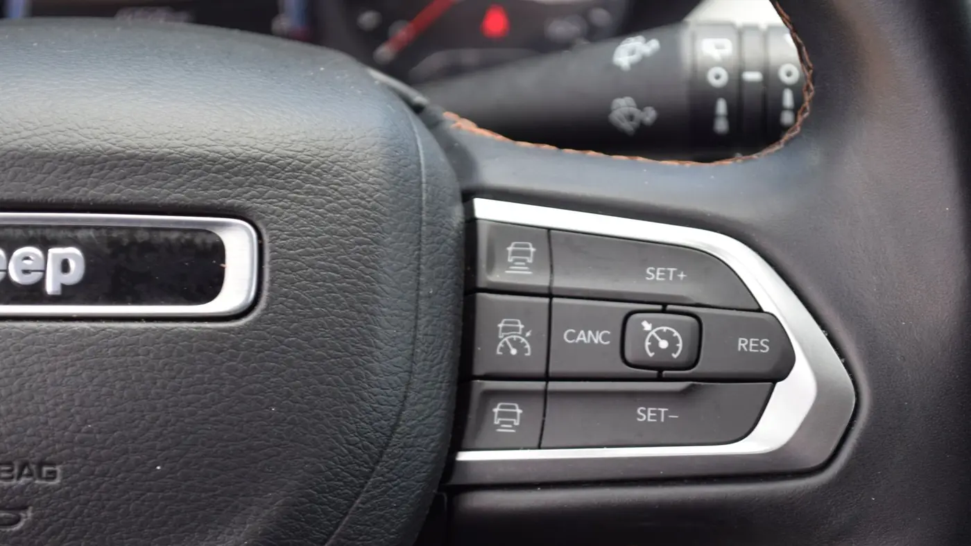 2022 Jeep Compass (Red) Edition