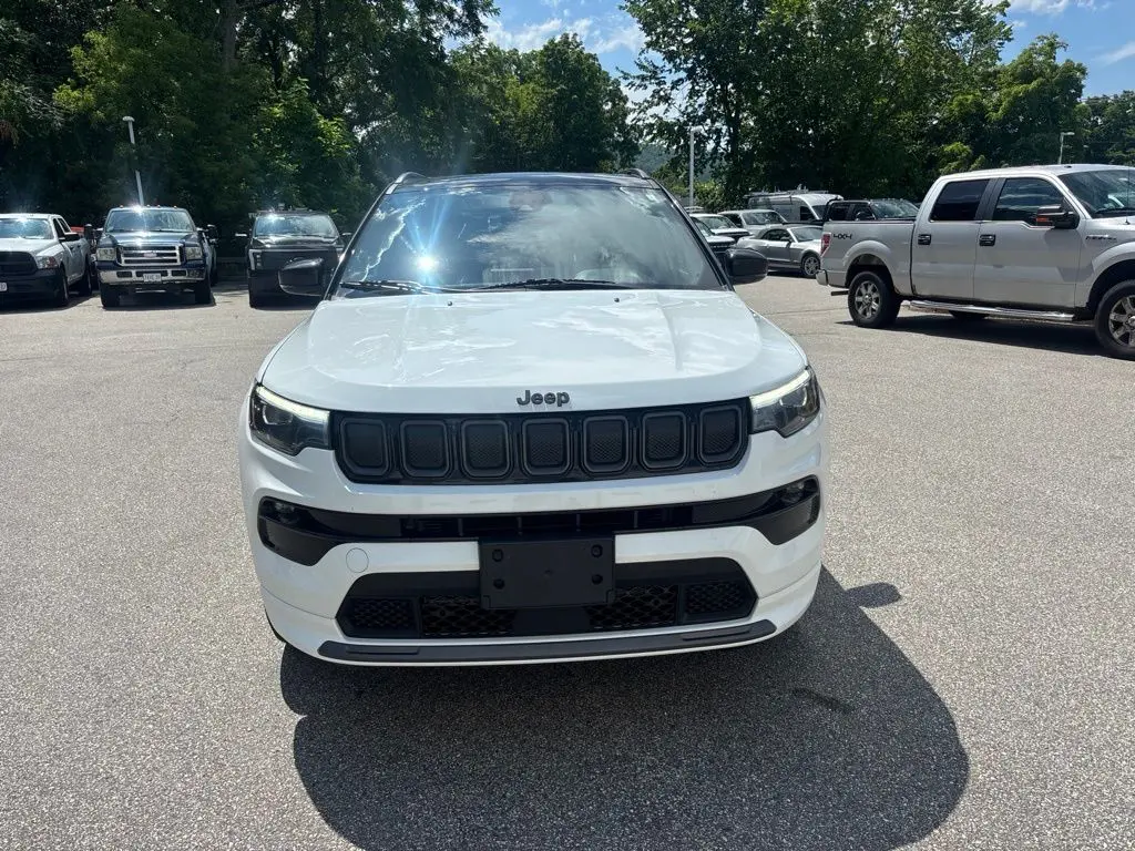 2022 Jeep Compass - $22,799