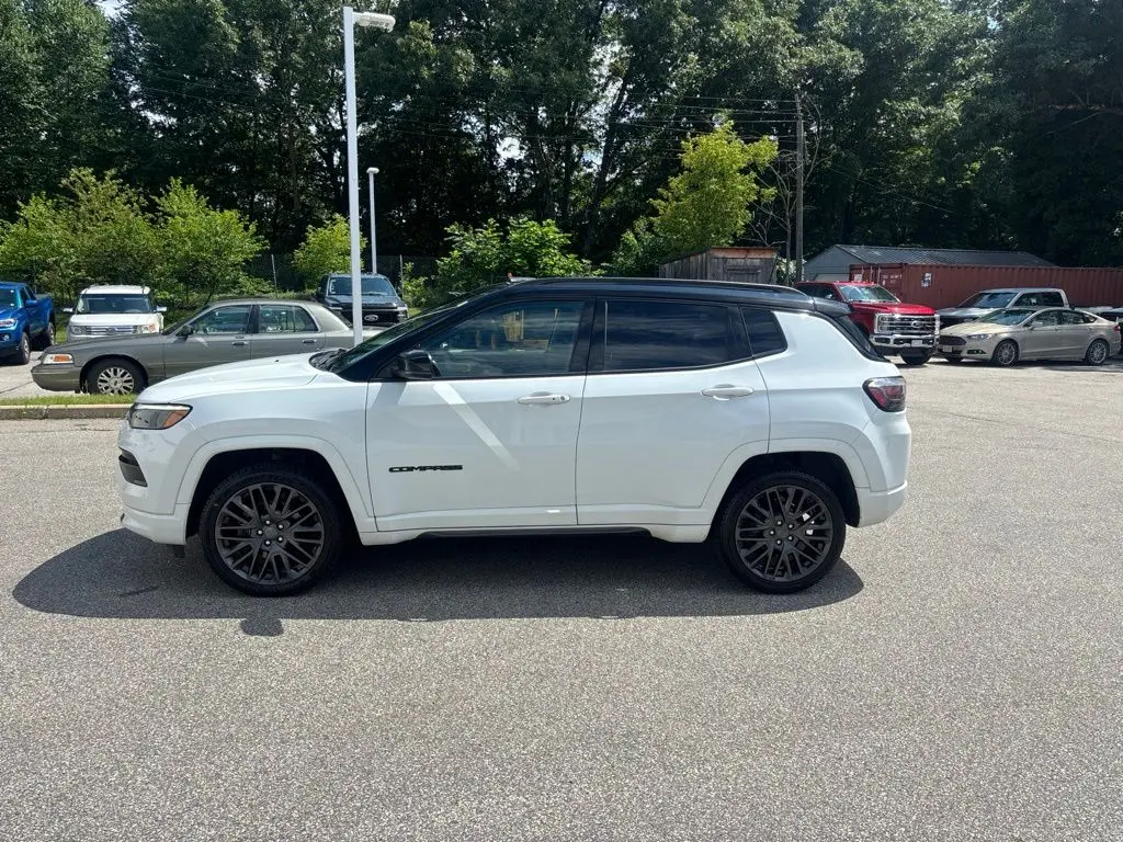 2022 Jeep Compass - $22,799