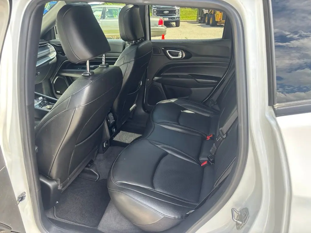 2022 Jeep Compass - $22,799