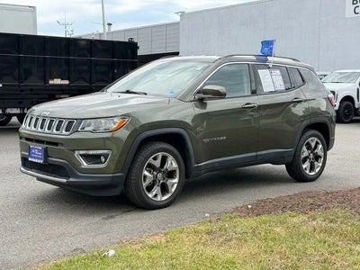 Photo of a 2017 Jeep Compass 4X4 Limited 4DR SUV (midyear Release) for sale