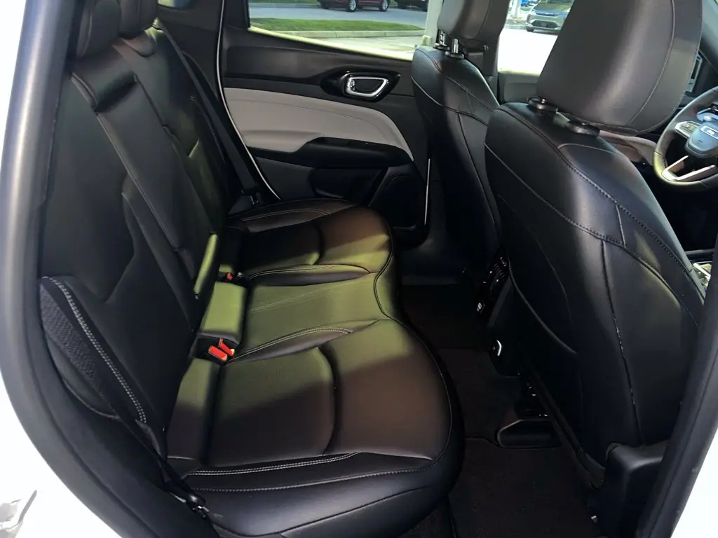 2026 Jeep Compass - $25,260