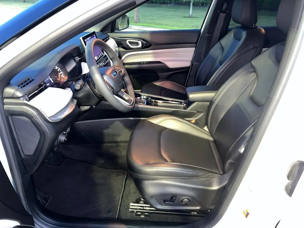 2026 Jeep Compass - $25,260