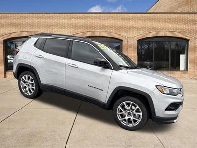 Photo of a 2025 Jeep Compass 4X4 Limited 4DR SUV for sale
