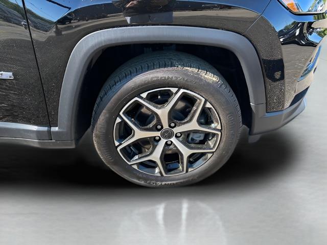 2025 Jeep Compass - $26,495