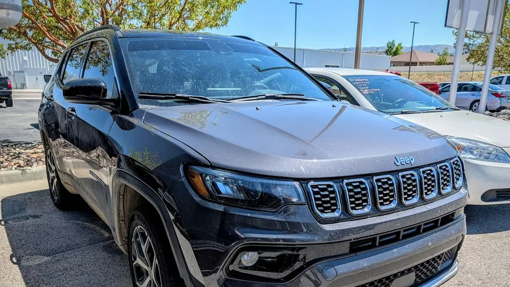 Preowned 2024 Jeep Compass Limited for Sale