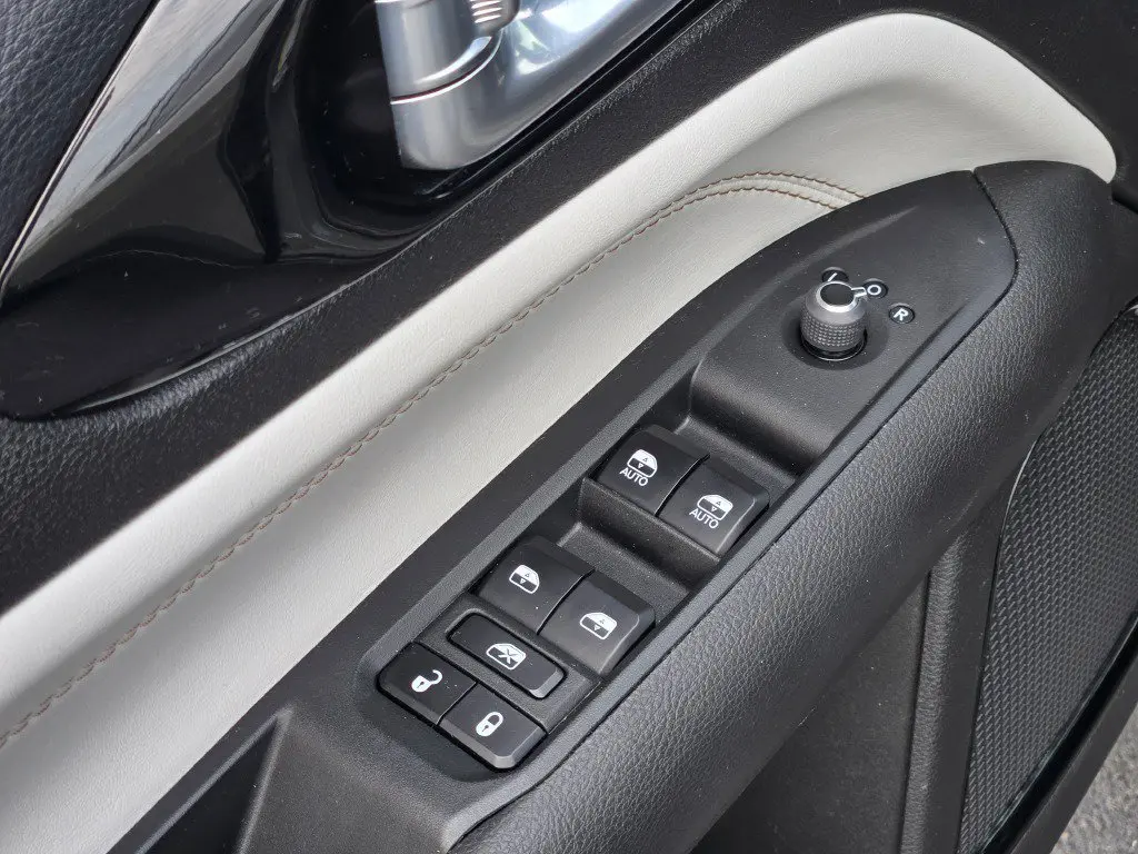 2024 Jeep Compass - $21,373
