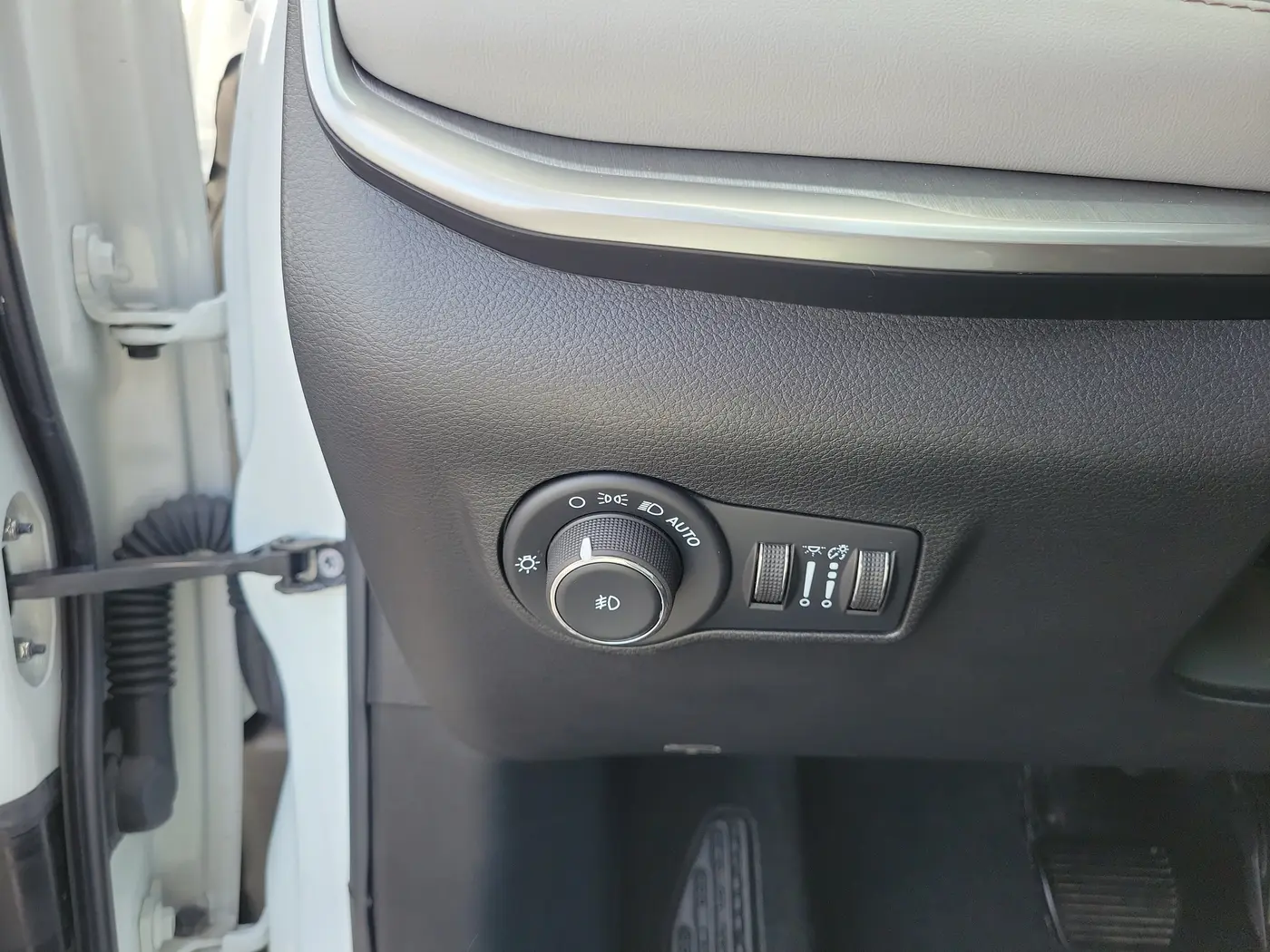 2025 Jeep Compass - $24,583