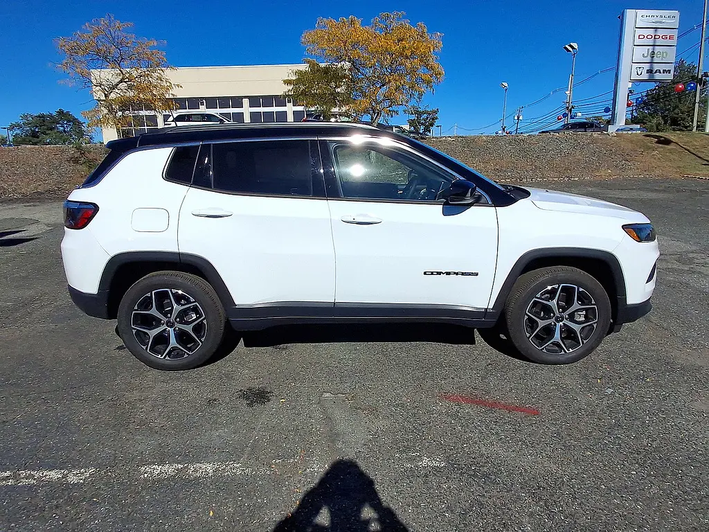 2025 Jeep Compass - $26,850