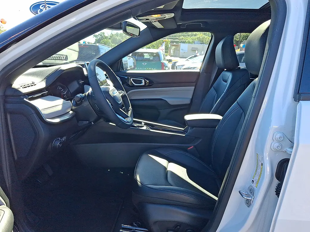 2025 Jeep Compass - $26,850
